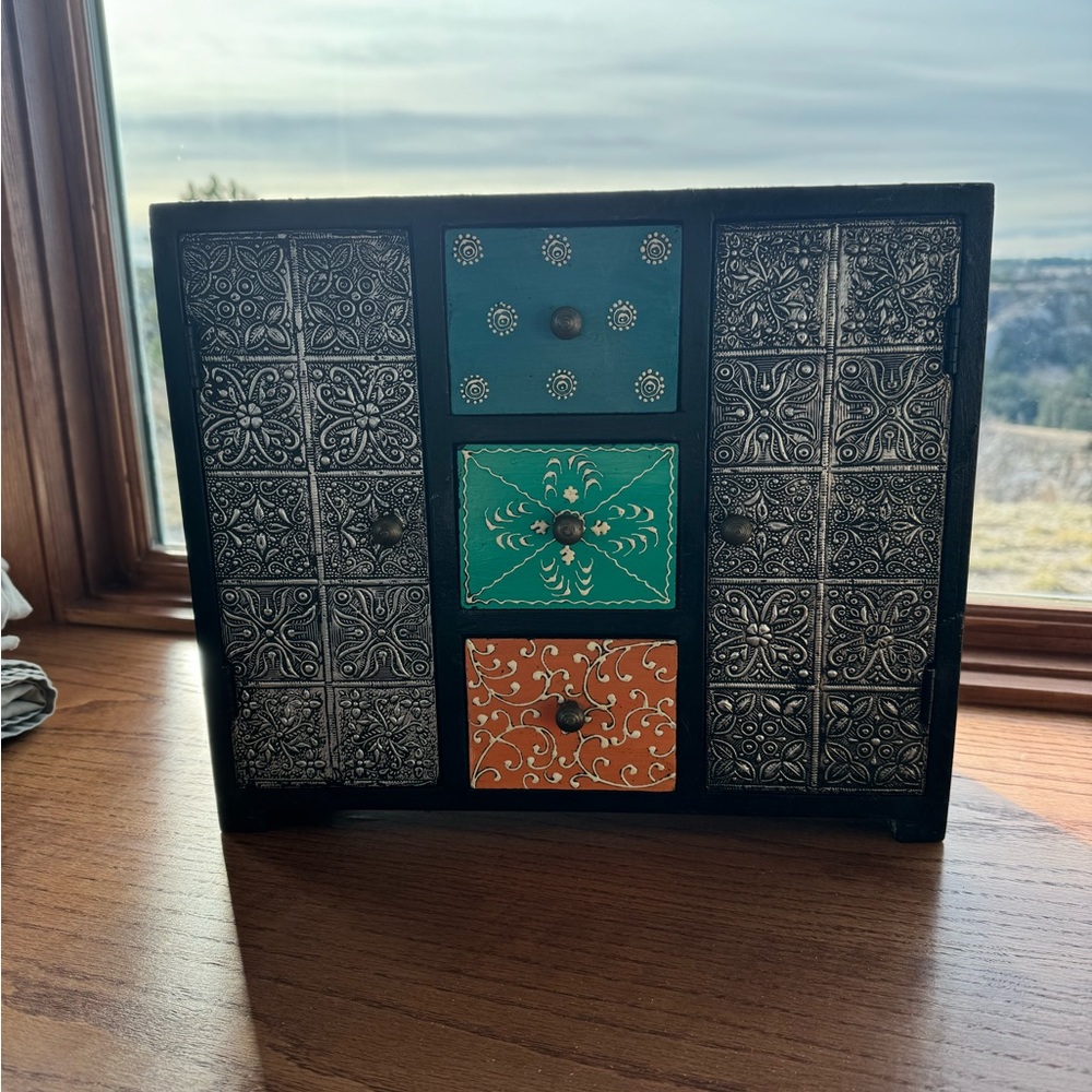 Sundance Hand Painted Teal and Orange Jewelry Organizer